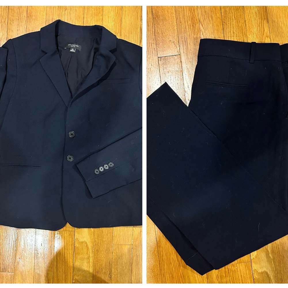 Gorgeous Ann Taylor suit, 8P.  Worn once.